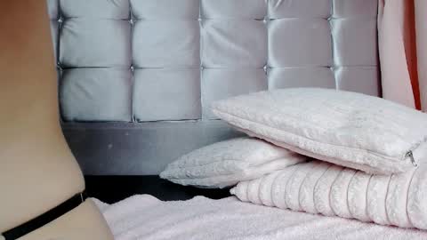 Snapshot of sophiaalee chatting on 10, 4, 2026 SophiaLee online show from 10, 4, 2026