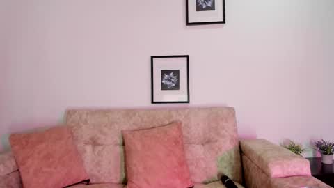 sophiacolemann online show from 15, 9, 2025