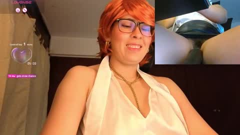 Snapshot of sophiadumont chatting on 8, 9, 2025 Sophia online show from 8, 9, 2025