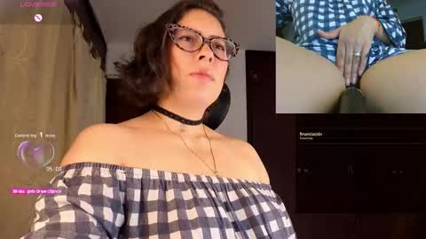 Snapshot of sophiadumont chatting on 26, 11, 2025 Sophia online show from 26, 11, 2025