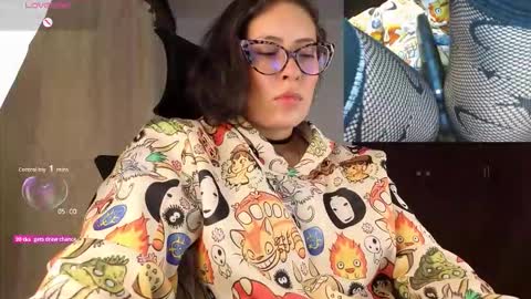 Snapshot of sophiadumont chatting on 29, 11, 2025 Sophia online show from 29, 11, 2025