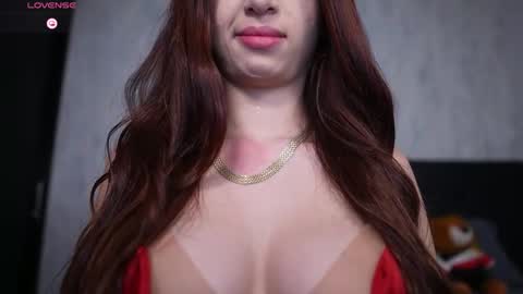 Snapshot of sophiaxv chatting on 17, 11, 2025 Sophy online show from 17, 11, 2025