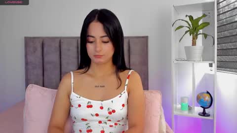  Sophie  online show from 6, 3, 2025