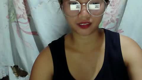 Snapshot of sophie_193 chatting on 18, 4, 2026 sophie_193 online show from 18, 4, 2026