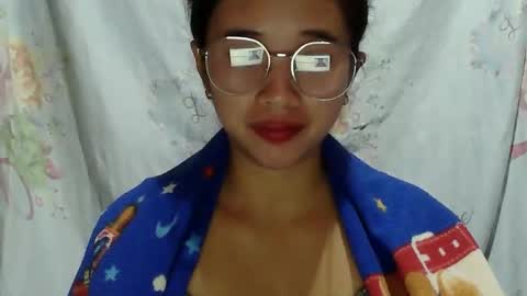 Snapshot of sophie_193 chatting on 7, 5, 2026 sophie_193 online show from 7, 5, 2026