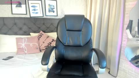 Snapshot of sophie__blare chatting on 14, 5, 2026 sophie__blare online show from 14, 5, 2026
