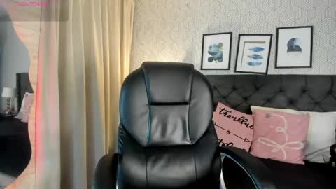 Snapshot of sophie__blare chatting on 25, 5, 2026 sophie__blare online show from 25, 5, 2026