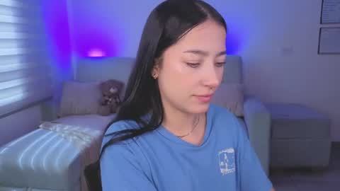 Snapshot of sophie_bbs chatting on 10, 6, 2026 Sophie online show from 10, 6, 2026