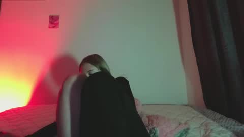 Snapshot of sophie_collins13 chatting on 24, 12, 2024 Sophie online show from 24, 12, 2024