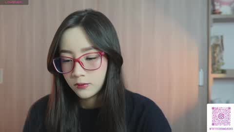 Snapshot of sophie_lii chatting on 21, 4, 2026 Sophie or Sof online show from 21, 4, 2026