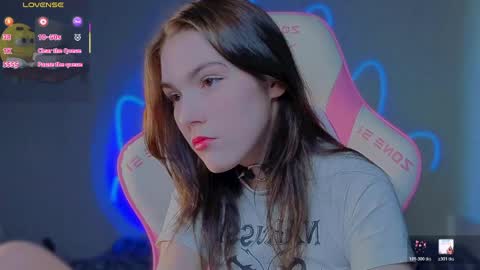 Snapshot of sophie_nomenal_ chatting on 5, 6, 2026 sophie_nomenal_ online show from 5, 6, 2026