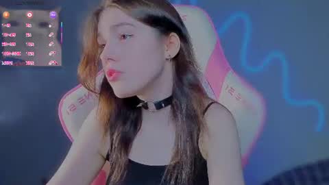 sophie_nomenal_ online show from 12, 7, 2026