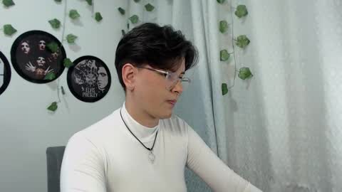 Snapshot of sophie_ross1 chatting on 27, 11, 2025 sophie_ross1 online show from 27, 11, 2025