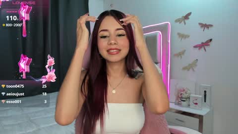 Snapshot of sophie_russo2 chatting on 20, 12, 2024 Sophie online show from 20, 12, 2024