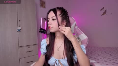 Snapshot of sophie_russo2 chatting on 24, 9, 2025 Sophie online show from 24, 9, 2025