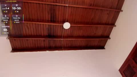 sophie_smith19 online show from 19, 1, 2026