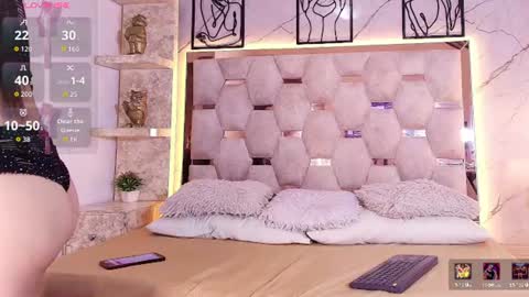 Sophie  online show from 20, 6, 2026