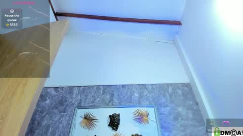 Sophie Sweet online show from 4, 4, 2026