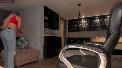 Snapshot of sophiebarnett_ chatting on 5, 11, 2025 Sophie online show from 5, 11, 2025