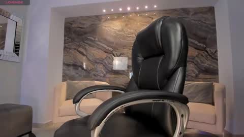 Snapshot of sophiebarnett_ chatting on 13, 11, 2025 Sophie online show from 13, 11, 2025