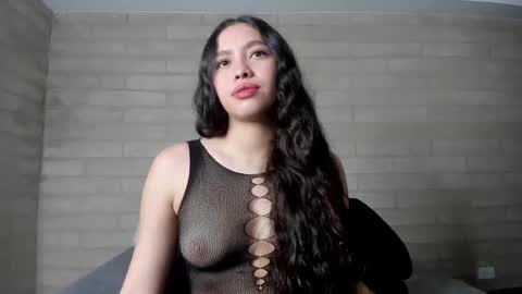 sophiebellucci online show from 17, 2, 2026