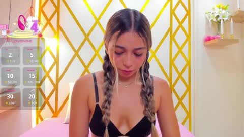 Snapshot of sophiebenson_ chatting on 11, 4, 2026 Sophie online show from 11, 4, 2026