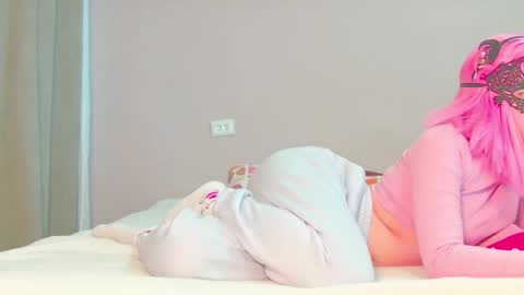 Snapshot of sophiechan69 chatting on 16, 9, 2025 ShopieChan69 online show from 16, 9, 2025