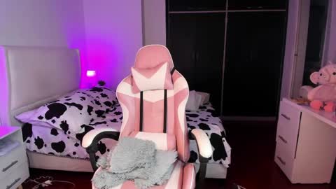    online show from 18, 5, 2026