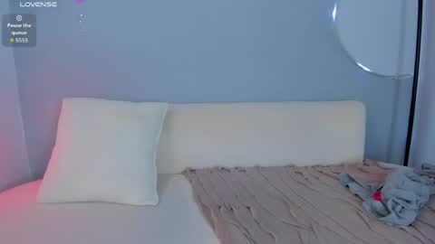 Snapshot of sophiee_s chatting on 4, 6, 2026 Sophie online show from 4, 6, 2026
