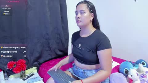 Snapshot of sophieewoods chatting on 19, 2, 2025 Sophie Woods  online show from 19, 2, 2025
