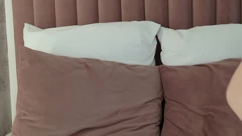 Snapshot of sophiefinn chatting on 8, 4, 2026 Sophie online show from 8, 4, 2026