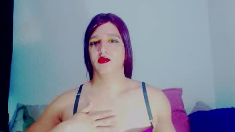 Snapshot of sophiehillsxo chatting on 1, 3, 2026 sophiehillsxo online show from 1, 3, 2026