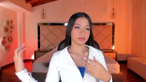 Snapshot of sophiehouston_ chatting on 24, 4, 2026 Sophie Houston online show from 24, 4, 2026