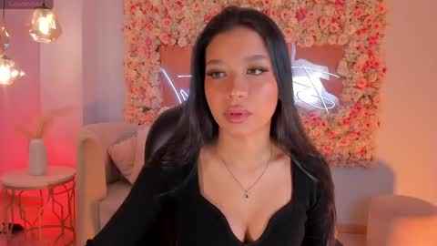 Snapshot of sophiehouston_ chatting on 6, 5, 2026 Sophie Houston online show from 6, 5, 2026