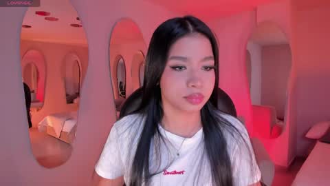 Snapshot of sophiehouston_ chatting on 8, 5, 2026 Sophie Houston online show from 8, 5, 2026