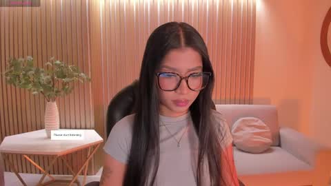 Snapshot of sophiehouston_ chatting on 8, 6, 2026 Sophie Houston online show from 8, 6, 2026