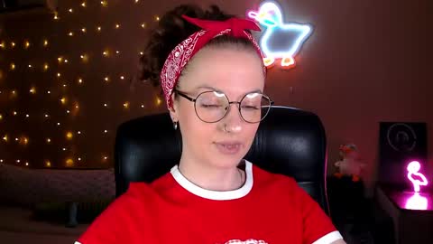 Snapshot of sophieleroux chatting on 30, 4, 2026 sophieleroux online show from 30, 4, 2026