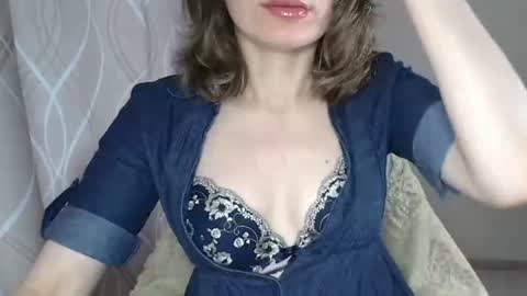 Sophiemisss online show from 7, 7, 2026