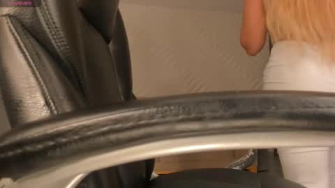 Sophie  Palmer online show from 15, 2, 2026