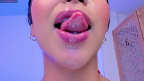 sophierooy online show from 22, 12, 2024