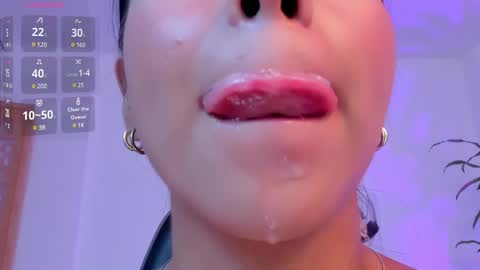 sophierooy online show from 18, 2, 2025