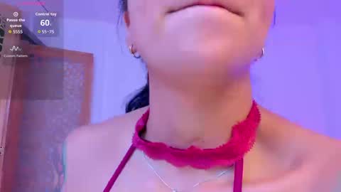 sophierooy online show from 8, 9, 2025