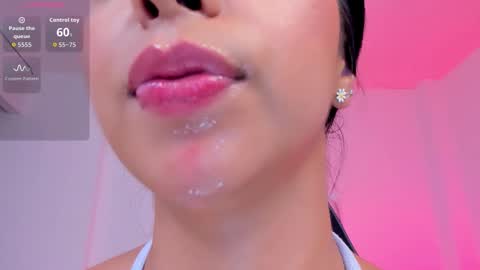 sophierooy online show from 14, 12, 2025