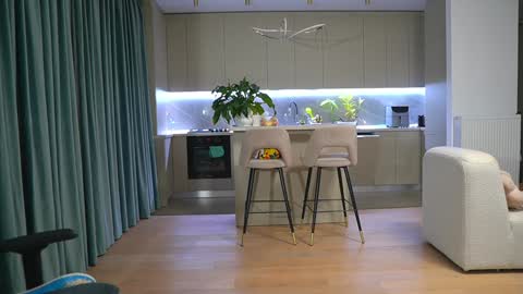       online show from 28, 10, 2025