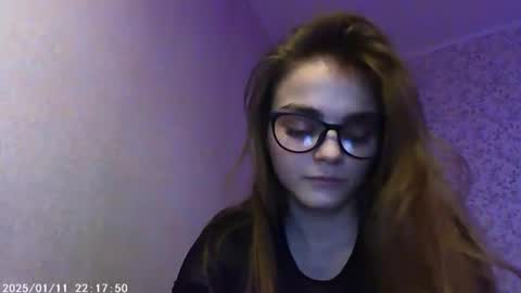 Sophie and my bestie Mandy    online show from 11, 1, 2025