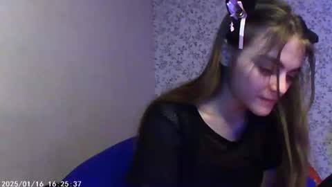 Sophie and my bestie Mandy    online show from 15, 1, 2025