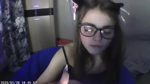 Sophie and my bestie Mandy    online show from 27, 1, 2025