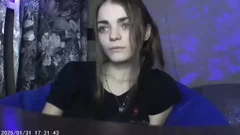 Sophie and my bestie Mandy    online show from 30, 1, 2025