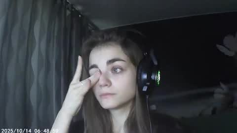 Sophie and my bestie Mandy    online show from 13, 10, 2025