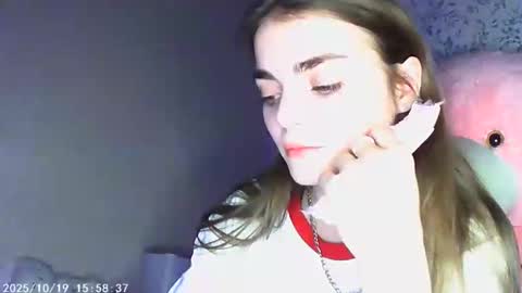 Sophie and my bestie Mandy    online show from 18, 10, 2025